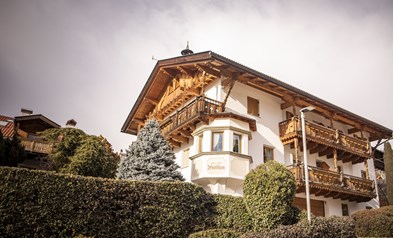 Die Dependance Waldsam von außen