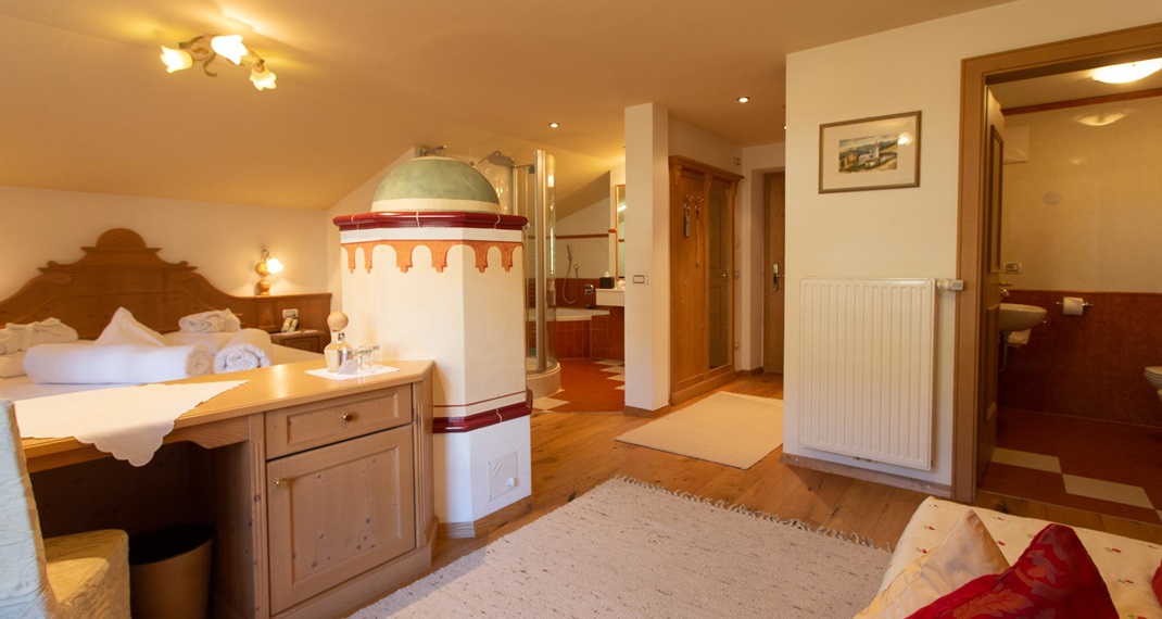 Suite Heaven with traditional farm stove