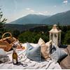 Picknick mit Aussicht auf die Berge