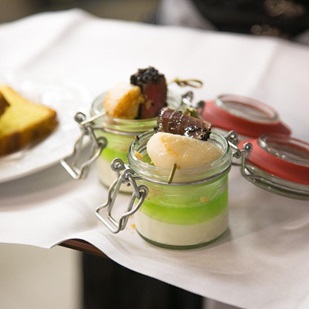 Antipasto in barattolo con capasanta e spiedino