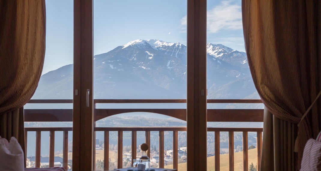 Il balcone con vista sulle montagne